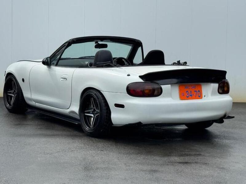 ROADSTER