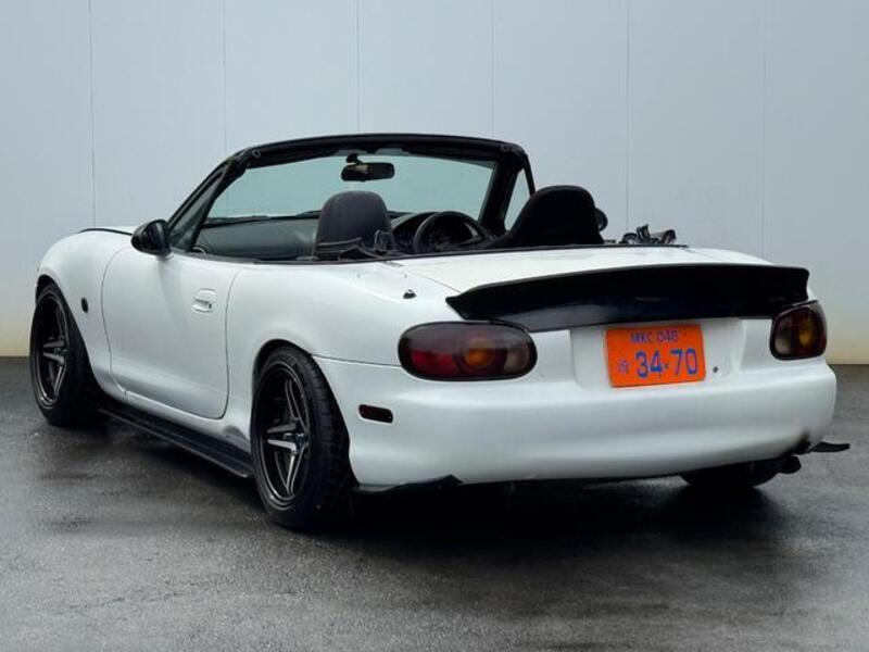 ROADSTER