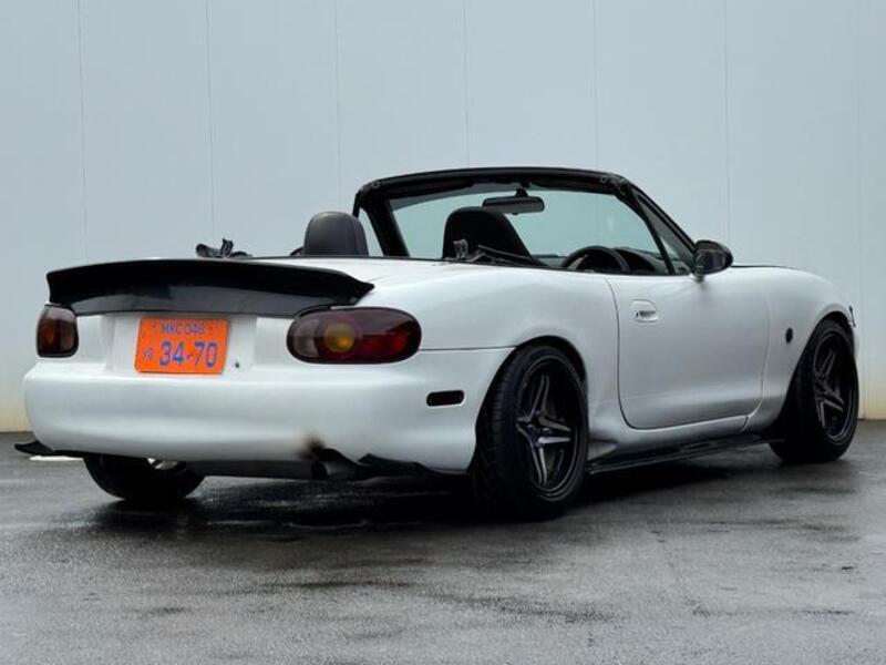 ROADSTER