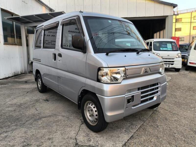 MINICAB VAN