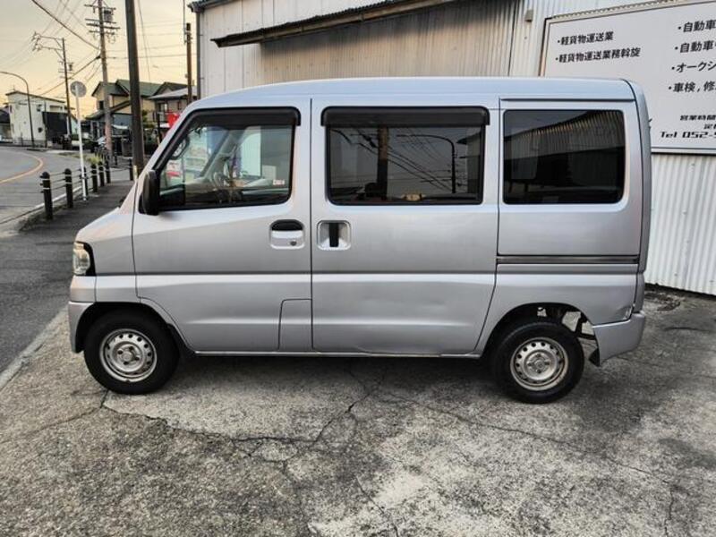 MINICAB VAN