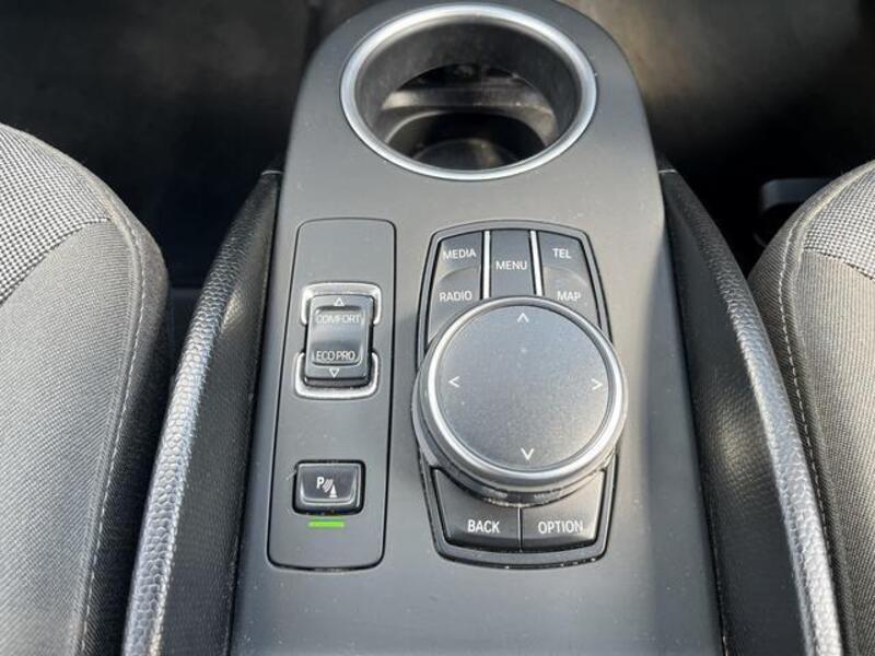 i3