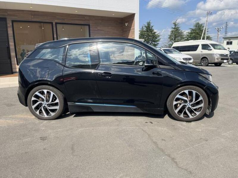 i3