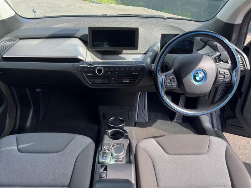 i3
