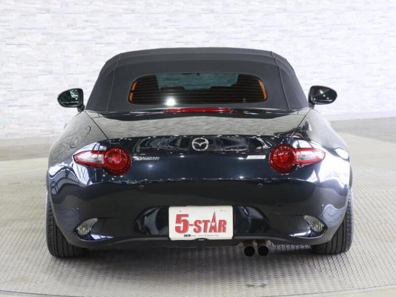 ROADSTER