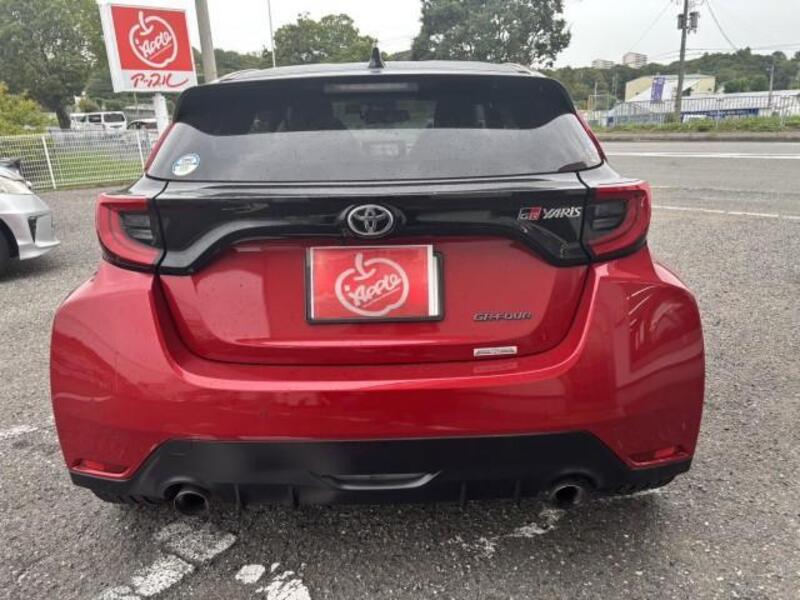 GR YARIS