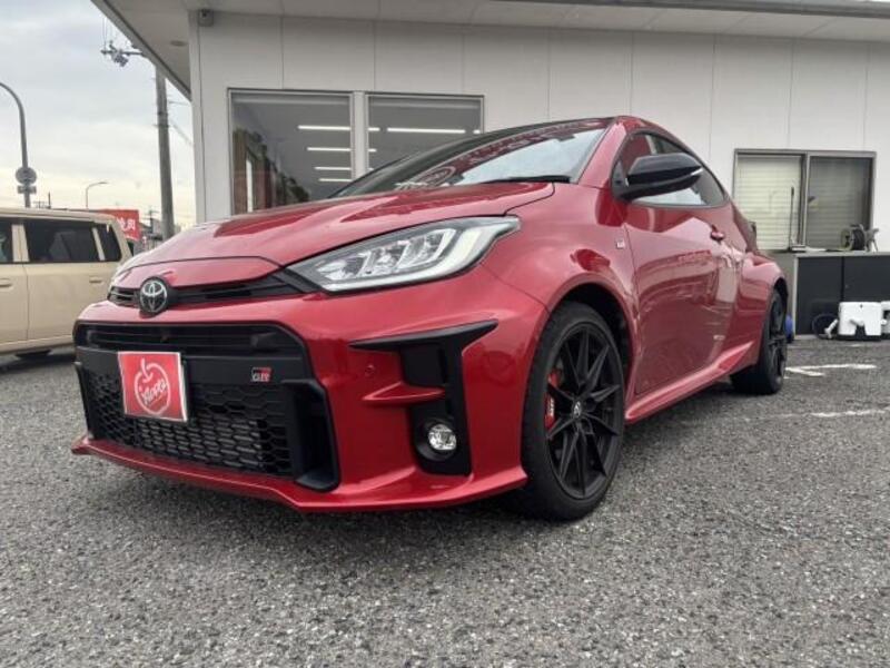 GR YARIS-0