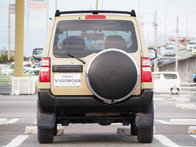 PAJERO MINI