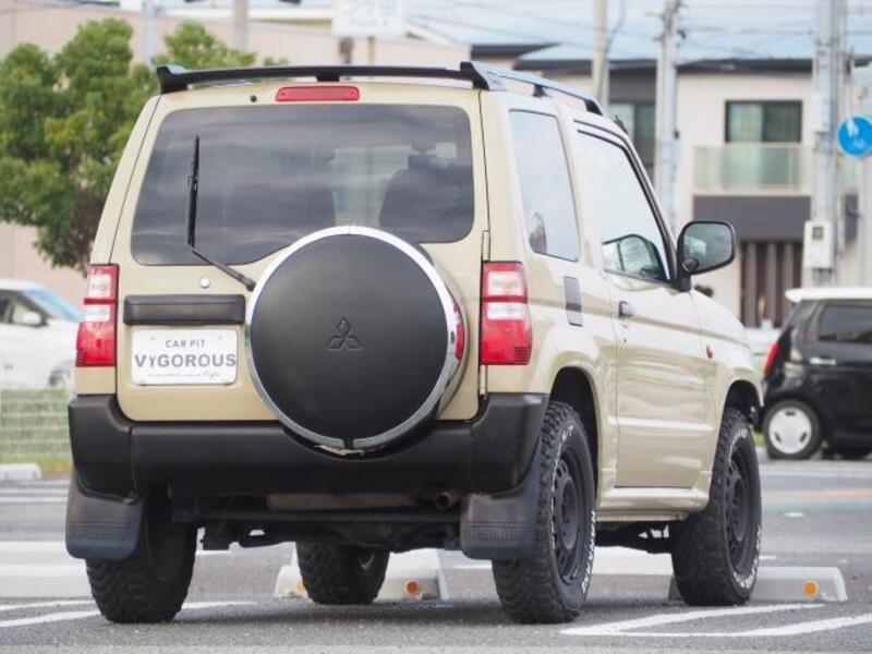 PAJERO MINI