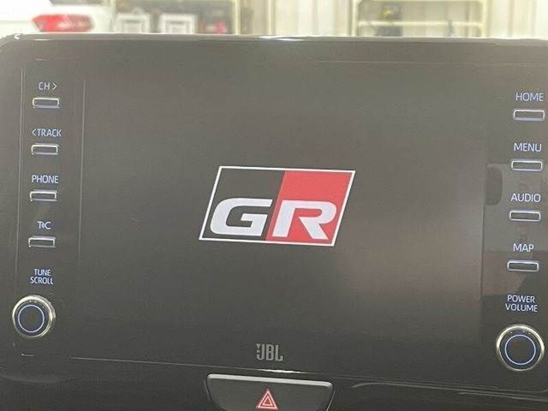 GR YARIS
