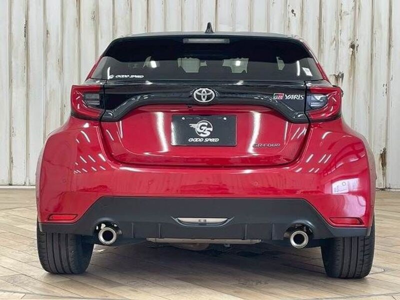 GR YARIS