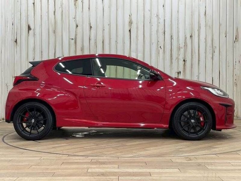 GR YARIS