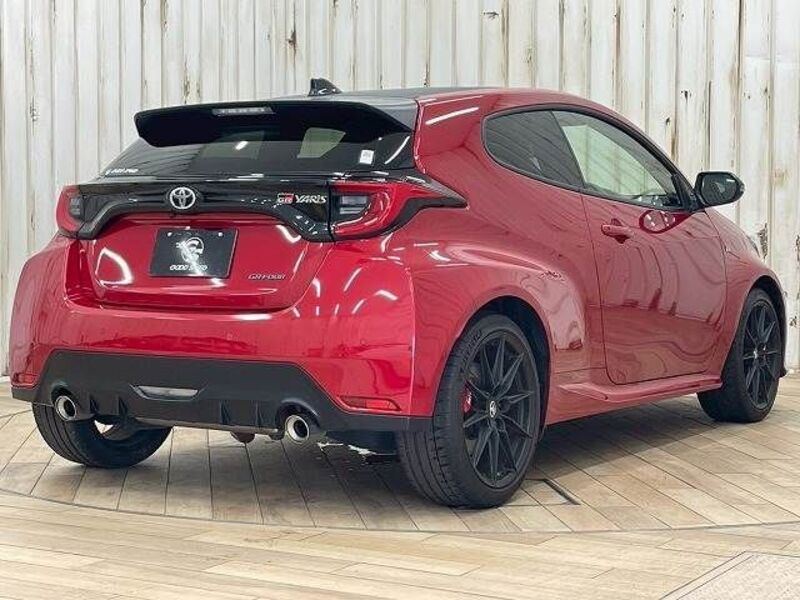GR YARIS