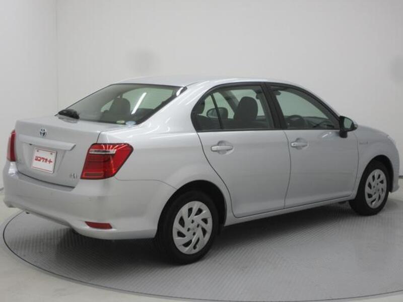 COROLLA AXIO