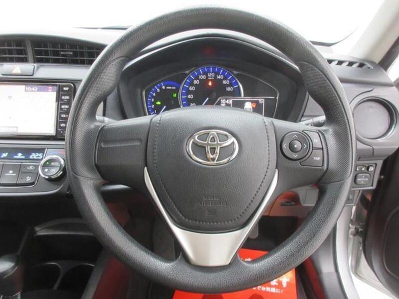 COROLLA AXIO