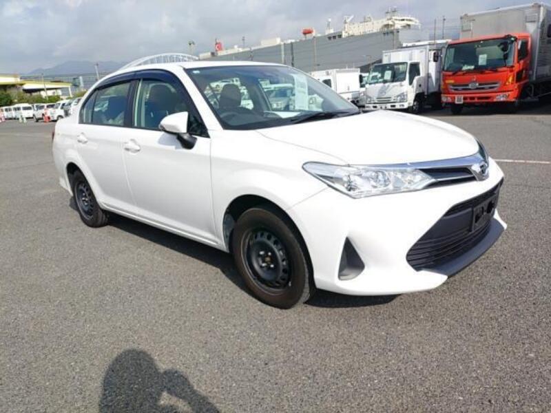 COROLLA AXIO