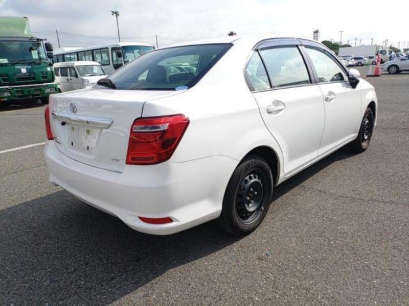 COROLLA AXIO