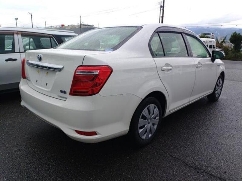 COROLLA AXIO