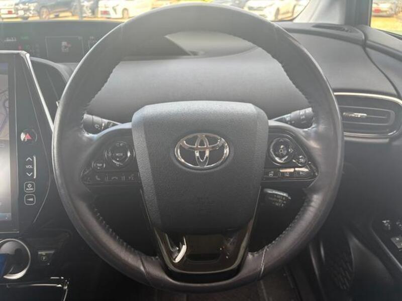 PRIUS PHV