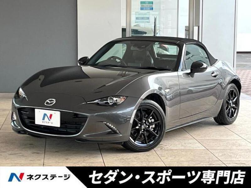 ROADSTER-0