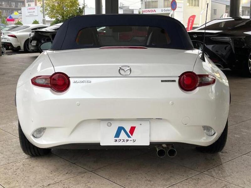 ROADSTER