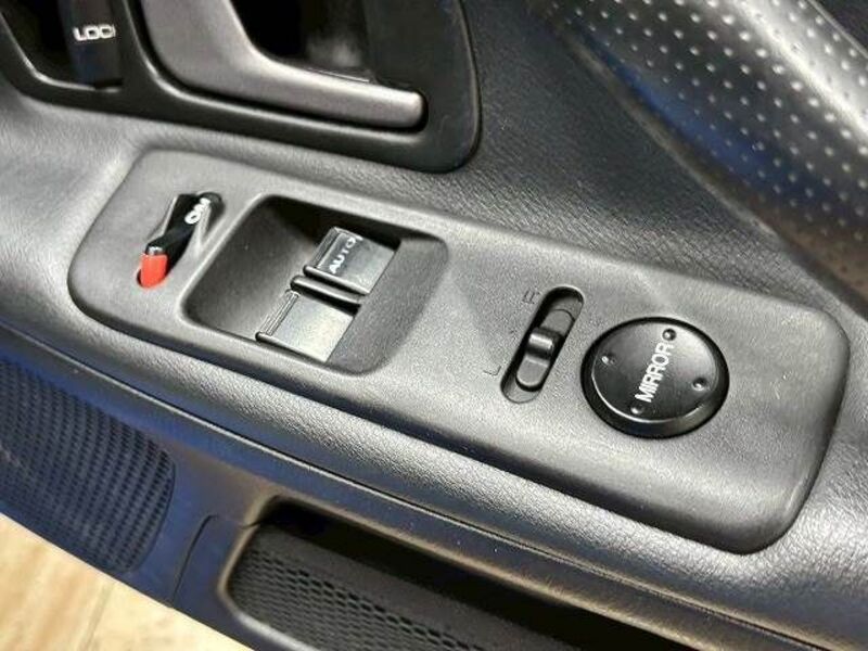 S2000