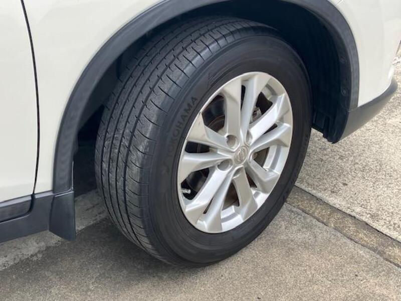 X-TRAIL