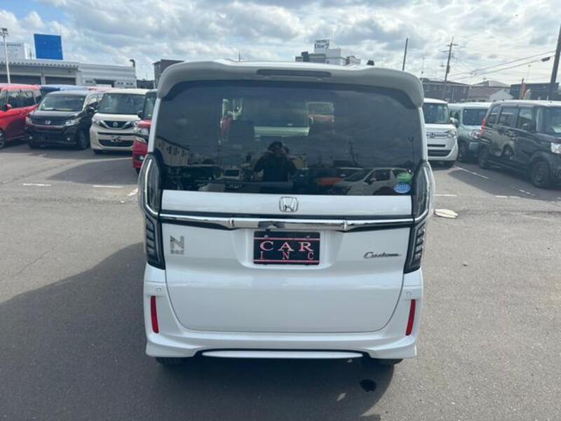 N BOX CUSTOM