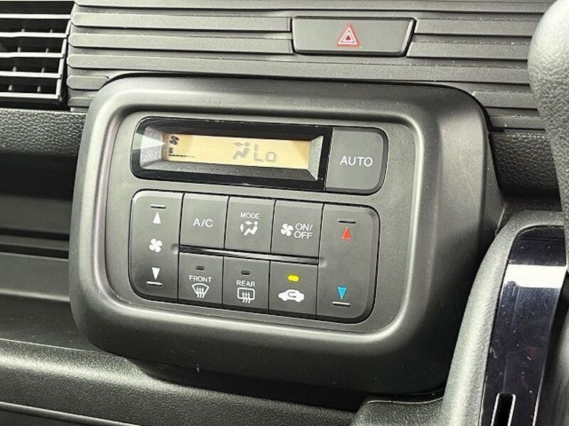 N-VAN