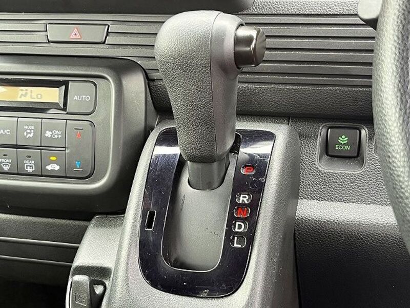 N-VAN