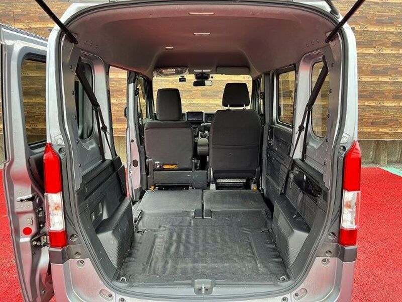 N-VAN