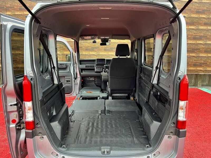 N-VAN