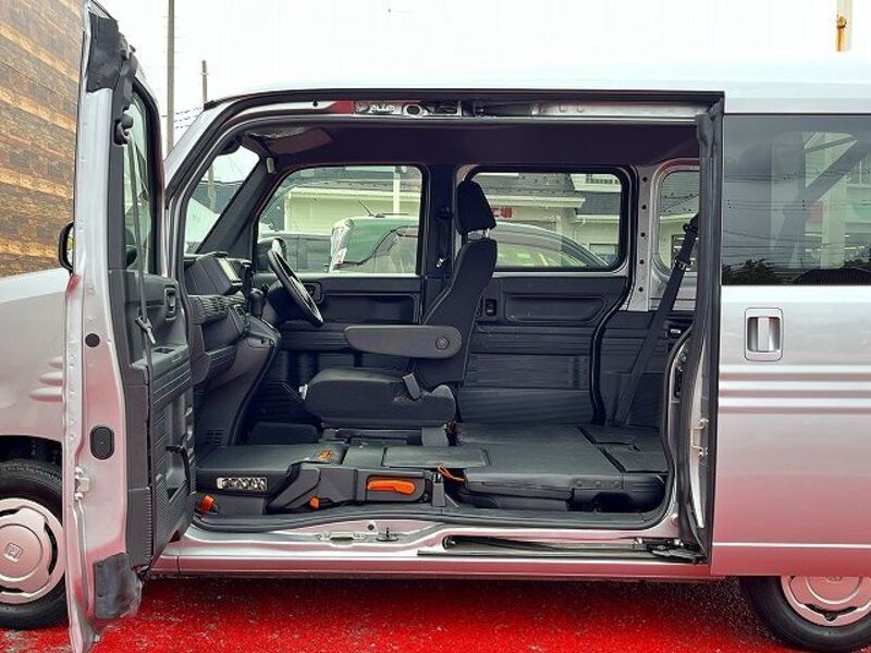 N-VAN