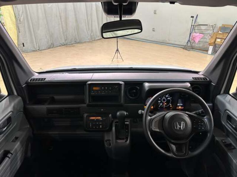 N-VAN