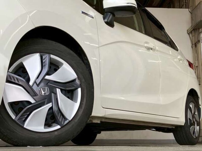 FIT HYBRID