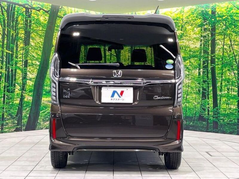 N BOX CUSTOM