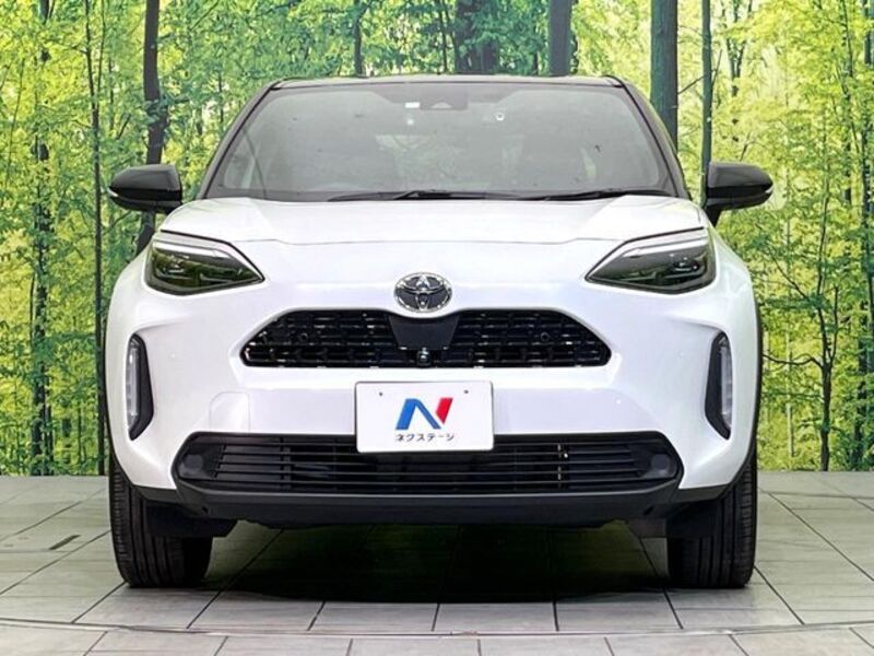 YARIS CROSS