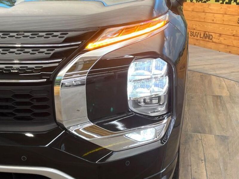OUTLANDER PHEV