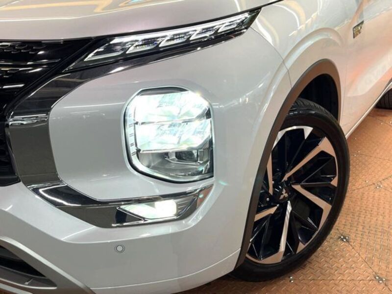 OUTLANDER PHEV