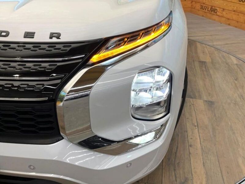 OUTLANDER PHEV