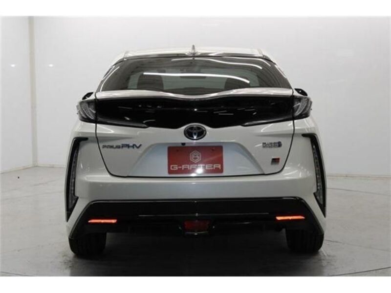 PRIUS PHV