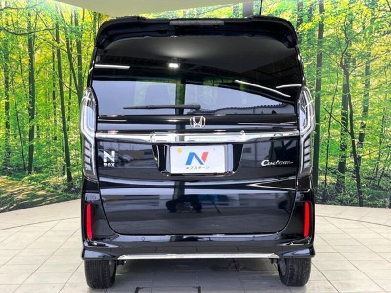 N BOX CUSTOM