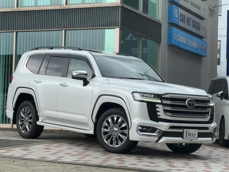LAND CRUISER