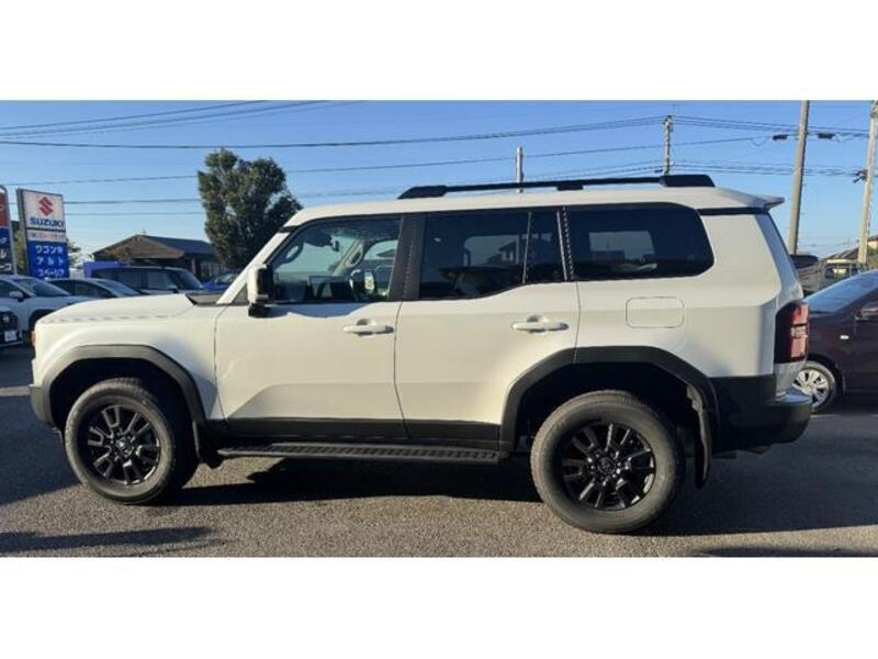 LAND CRUISER 250