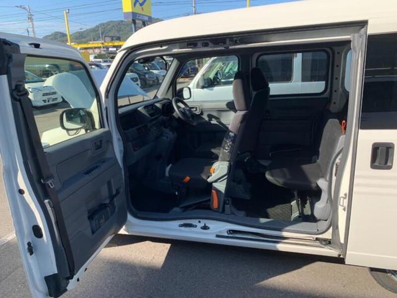 N-VAN