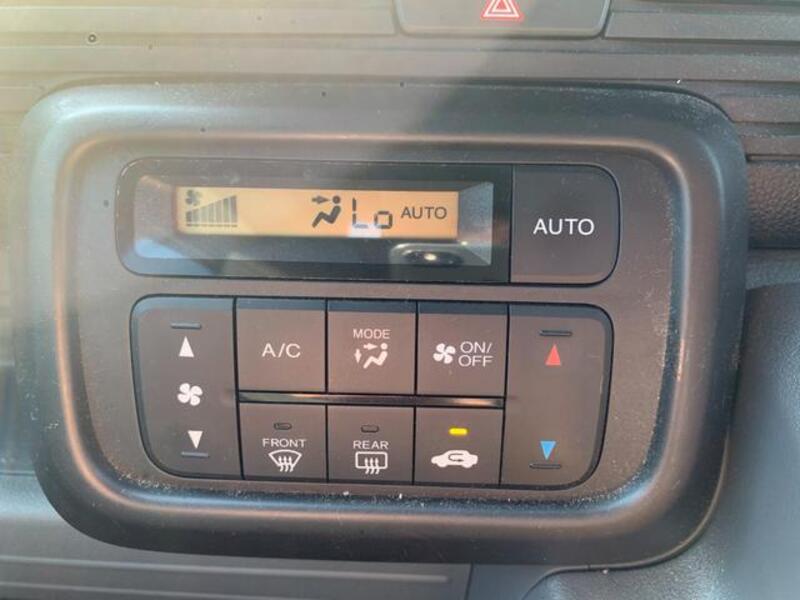 N-VAN