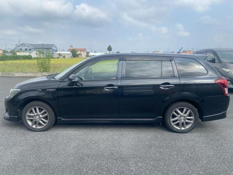 COROLLA FIELDER