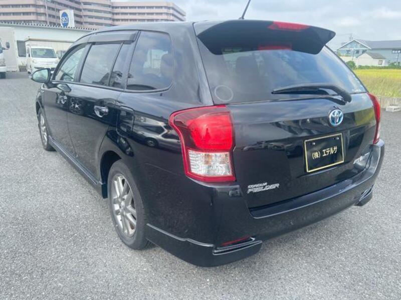 COROLLA FIELDER