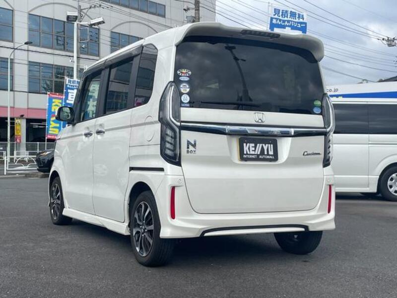 N BOX CUSTOM