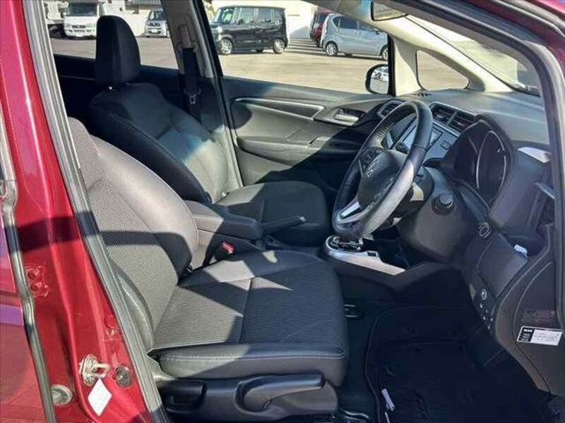 FIT HYBRID